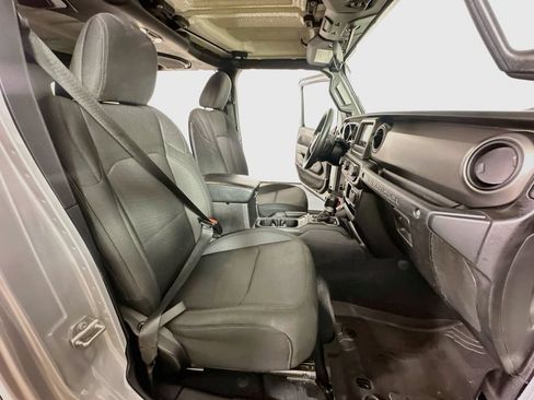 Used 2022 Jeep Wrangler Unlimited Sport AWD/4WD image 12
