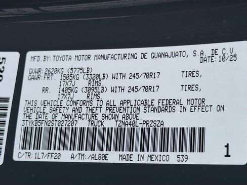 Used 2025 Toyota Tacoma SR5 RWD image 38