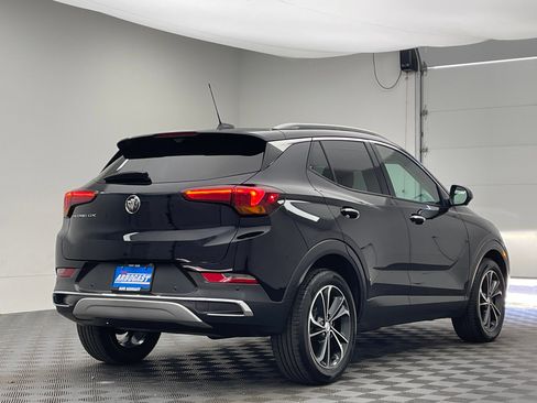 Used 2020 Buick Encore GX Essence w/ Advanced Technology Package FWD image 8