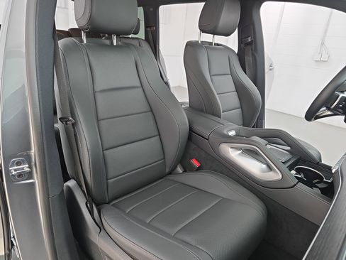 Used 2025 Mercedes-Benz GLS 450 GLS 450 image 10