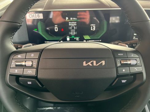 New 2026 Kia Sportage EX image 23