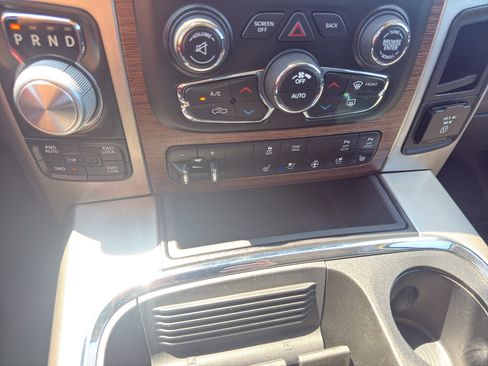 Used 2017 RAM 1500 Laramie w/ Convenience Group AWD/4WD image 21