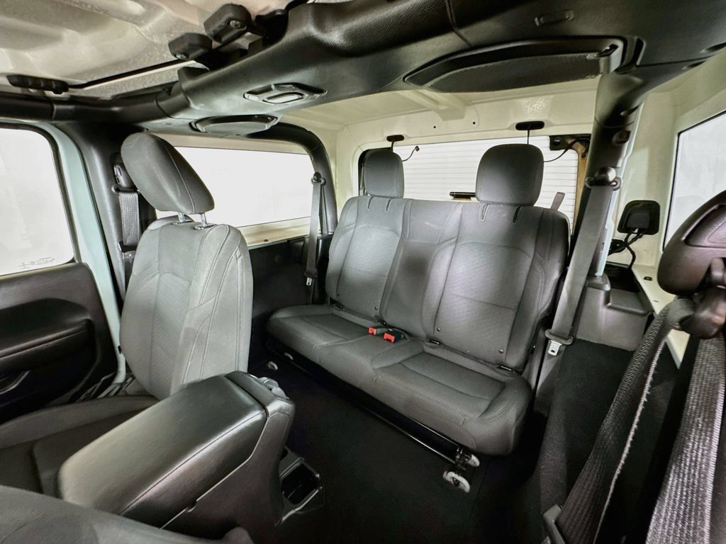 Certified 2023 Jeep Wrangler Sport AWD/4WD image 21