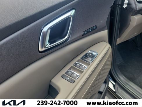 New 2026 Kia Carnival EX FWD image 27