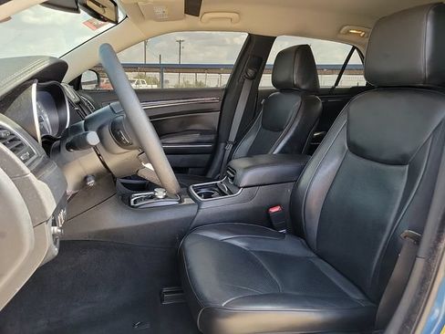 Used 2023 Chrysler 300 Touring L w/ Comfort Group RWD image 12