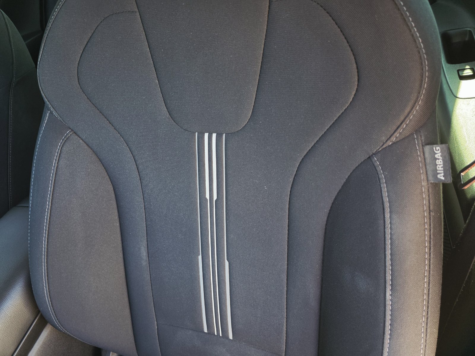 Used 2022 Hyundai Elantra SEL FWD image 15