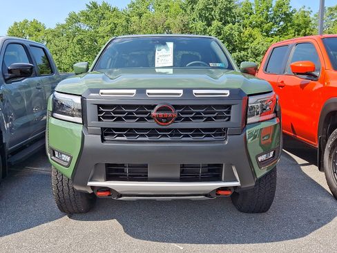 New 2026 Nissan Frontier PRO-4X w/ Pro Premium Package AWD/4WD image 2