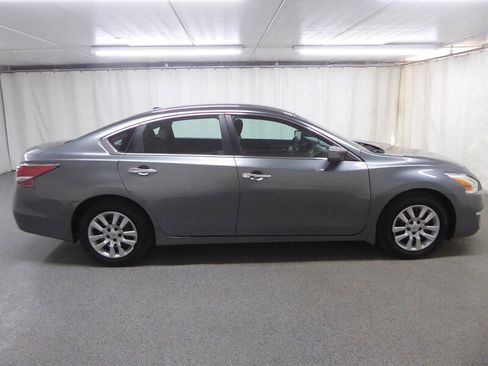 Used 2015 Nissan Altima 2.5 S w/ Power Driver Seat Package FWD image 8