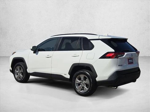 Used 2025 Toyota RAV4 XLE image 8