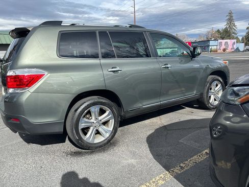 Used 2013 Toyota Highlander Limited image 8