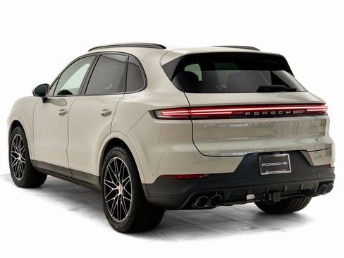 New 2026 Porsche Cayenne image 3