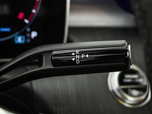 New 2026 Mercedes-Benz C 300 4MATIC Sedan image 12