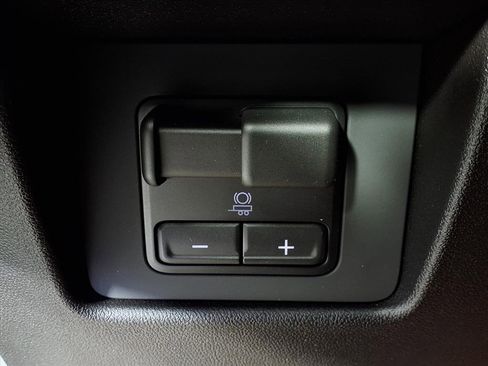 New 2026 Chevrolet Colorado W/T image 12