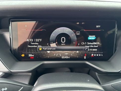 Used 2024 GMC Acadia Elevation image 13