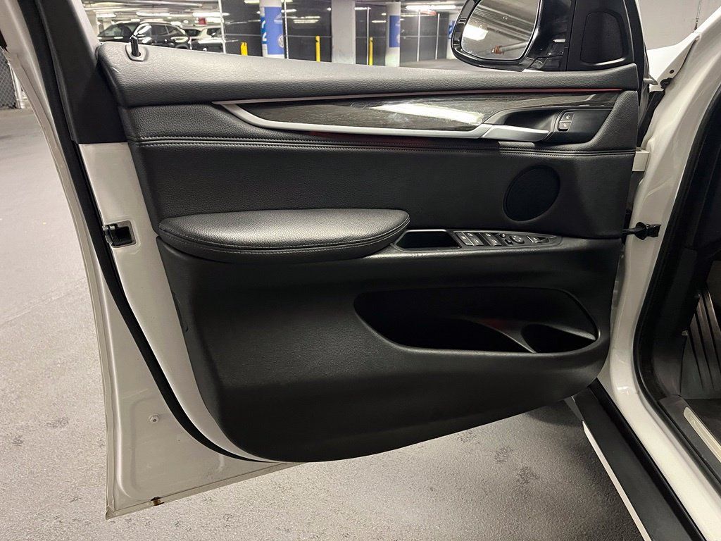 Used 2017 BMW X5 xDrive35d AWD/4WD image 19