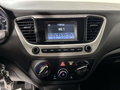 Used 2020 Hyundai Accent SE image 25