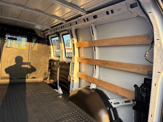 Used 2025 Chevrolet Express 2500 w/ Driver Convenience Package RWD image 23