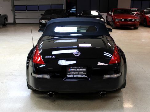 Used 2004 Nissan 350Z Touring image 18