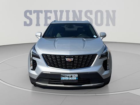 Used 2020 Cadillac XT4 Premium Luxury w/ Cold Weather Package AWD/4WD image 8
