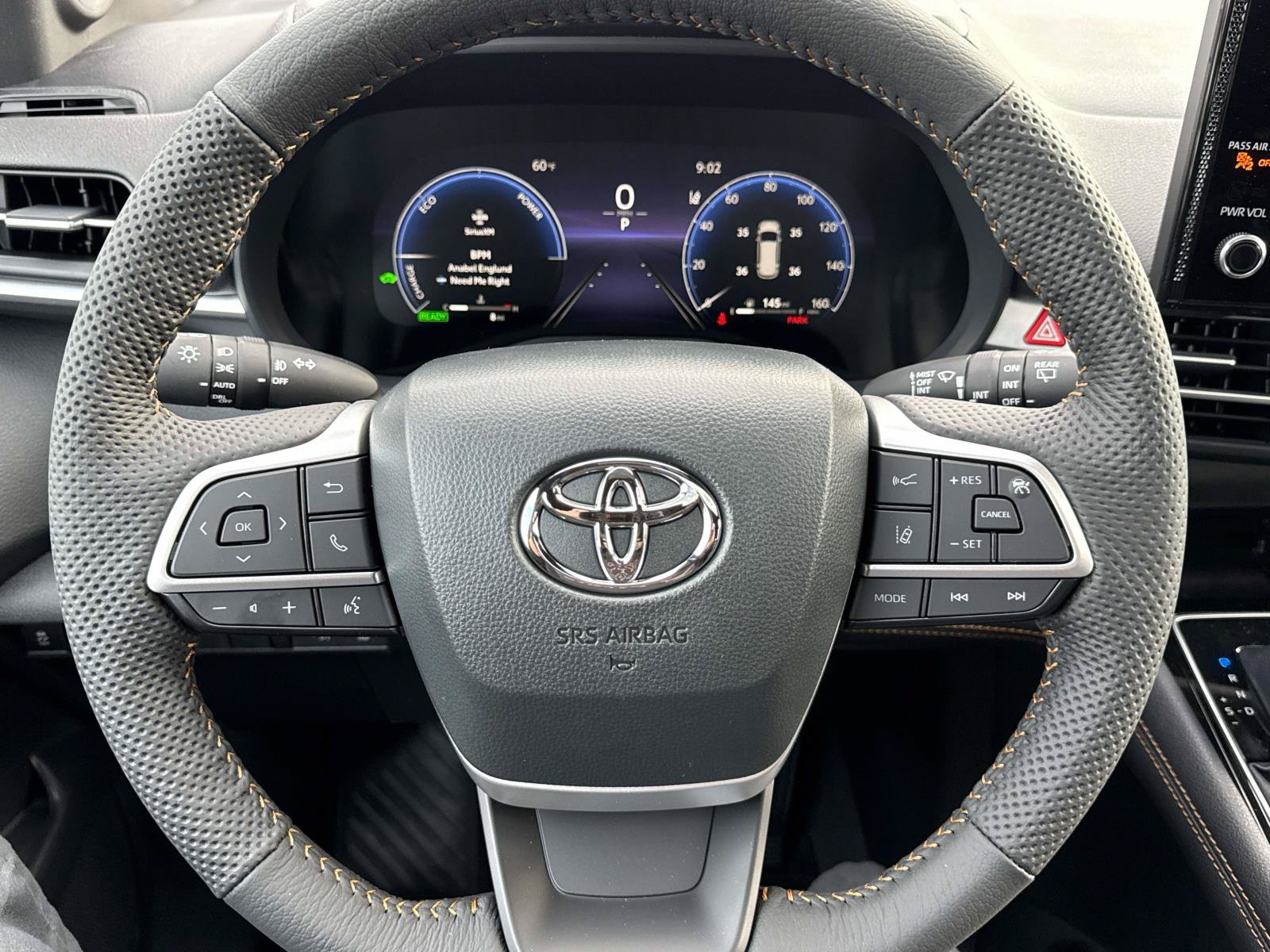 New 2026 Toyota Sienna XLE Woodland Edition AWD/4WD image 25