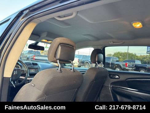 Used 2019 Dodge Journey SE image 52