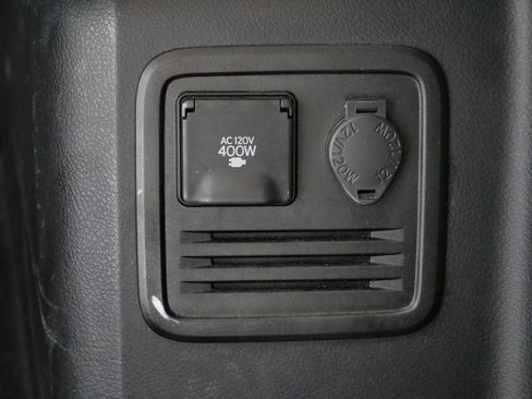 Used 2024 Toyota 4Runner TRD Off-Road Premium image 14