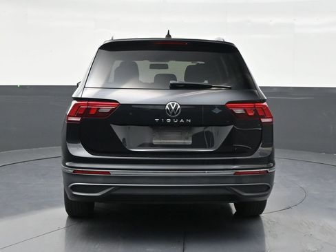 Used 2022 Volkswagen Tiguan S FWD image 4