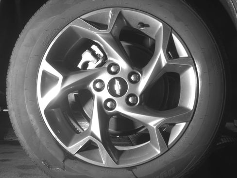 Used 2025 Chevrolet Trax LT FWD image 15