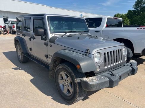 Used 2017 Jeep Wrangler Unlimited Sport AWD/4WD image 1