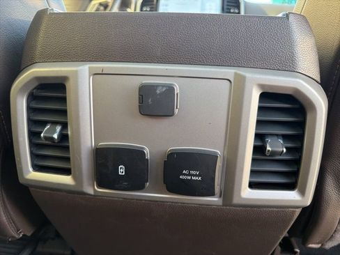 Used 2022 Ford F350 King Ranch image 13