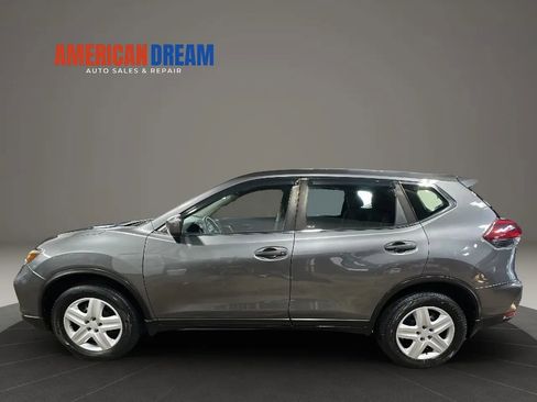 Used 2019 Nissan Rogue S AWD/4WD image 2