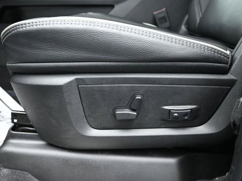 New 2026 RAM 2500 Limited image 24