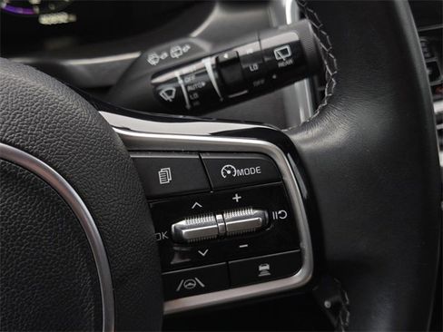 Certified 2023 Kia Sorento SX image 27