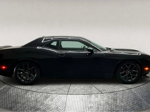 Used 2021 Dodge Challenger GT w/ Blacktop Package image 8