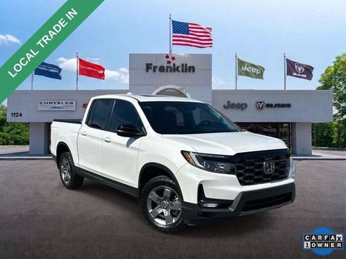Used 2025 Honda Ridgeline TrailSport image 1
