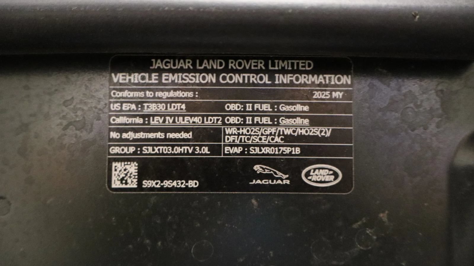 Used 2025 Land Rover Range Rover Long Wheelbase SE AWD/4WD image 28