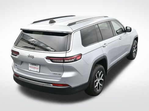 Used 2023 Jeep Grand Cherokee L Limited image 25