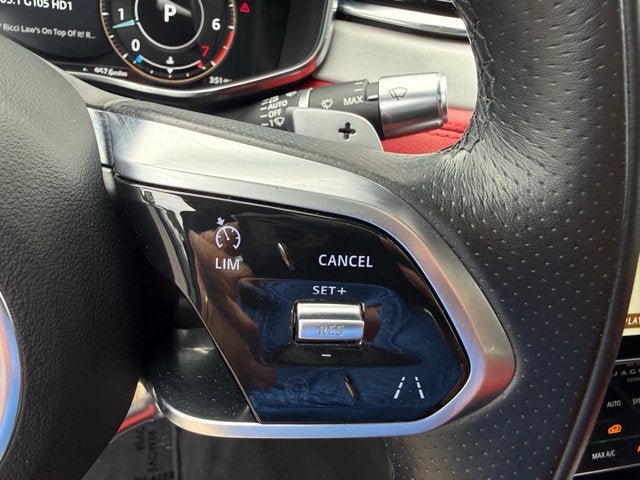 Used 2021 Jaguar XF R-Dynamic SE AWD/4WD image 17