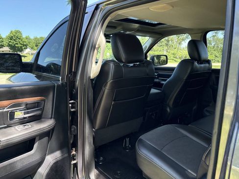 Used 2017 RAM 1500 Laramie w/ Convenience Group AWD/4WD image 27
