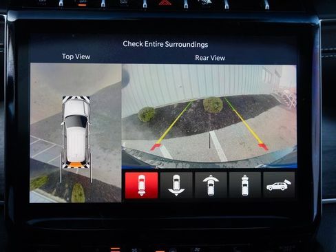 Used 2021 Jeep Grand Cherokee L Limited w/ Luxury Tech Group II image 21