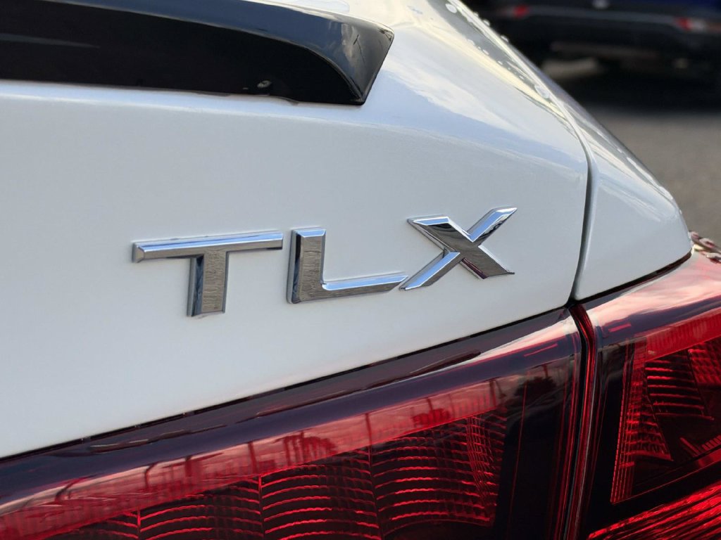 Used 2019 Acura TLX w/ Technology & A-SPEC Package FWD image 9