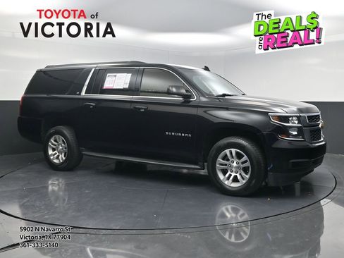 Used 2019 Chevrolet Suburban LT image 1