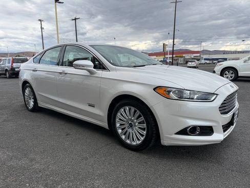 Used 2014 Ford Fusion Energi SE FWD image 2