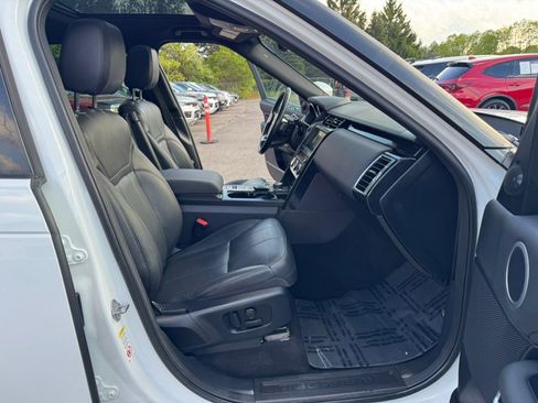 Used 2019 Land Rover Discovery SE AWD/4WD image 24