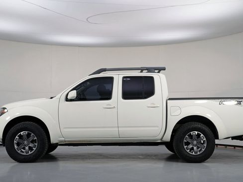 Used 2016 Nissan Frontier PRO-4X w/ Pro-4x Luxury Package image 8
