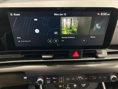 New 2026 Kia Carnival FWD image 17