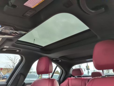 Used 2024 Alfa Romeo Giulia Veloce image 32