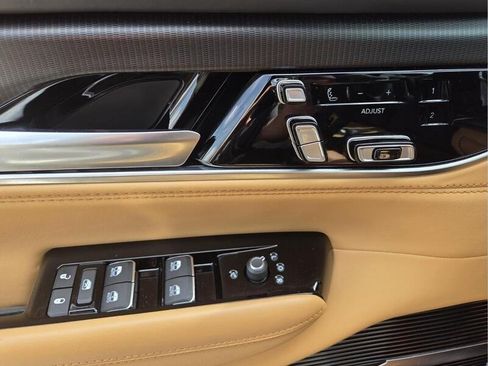 Certified 2025 Jeep Grand Wagoneer Series III w/ Quick Order Packagew 28T AWD/4WD image 25