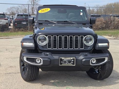 Certified 2025 Jeep Wrangler Unlimited Sahara w/ Safety Group AWD/4WD image 4