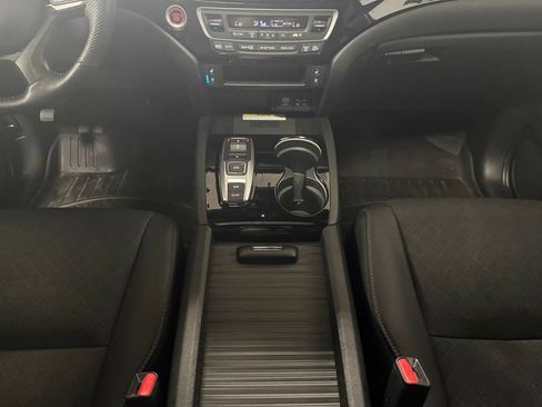Used 2023 Honda Passport Elite image 13